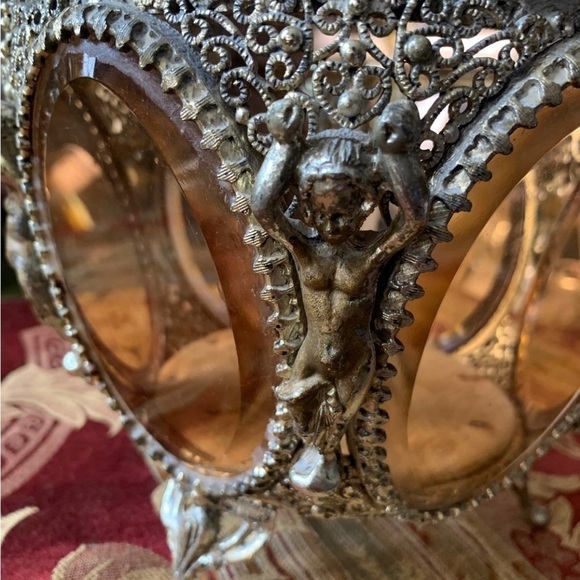 Vintage Large Beveled Surrounding Glass Jewelry Box w/Cherubs
